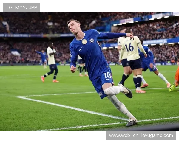 切尔西帕尔默左脚劲射破门