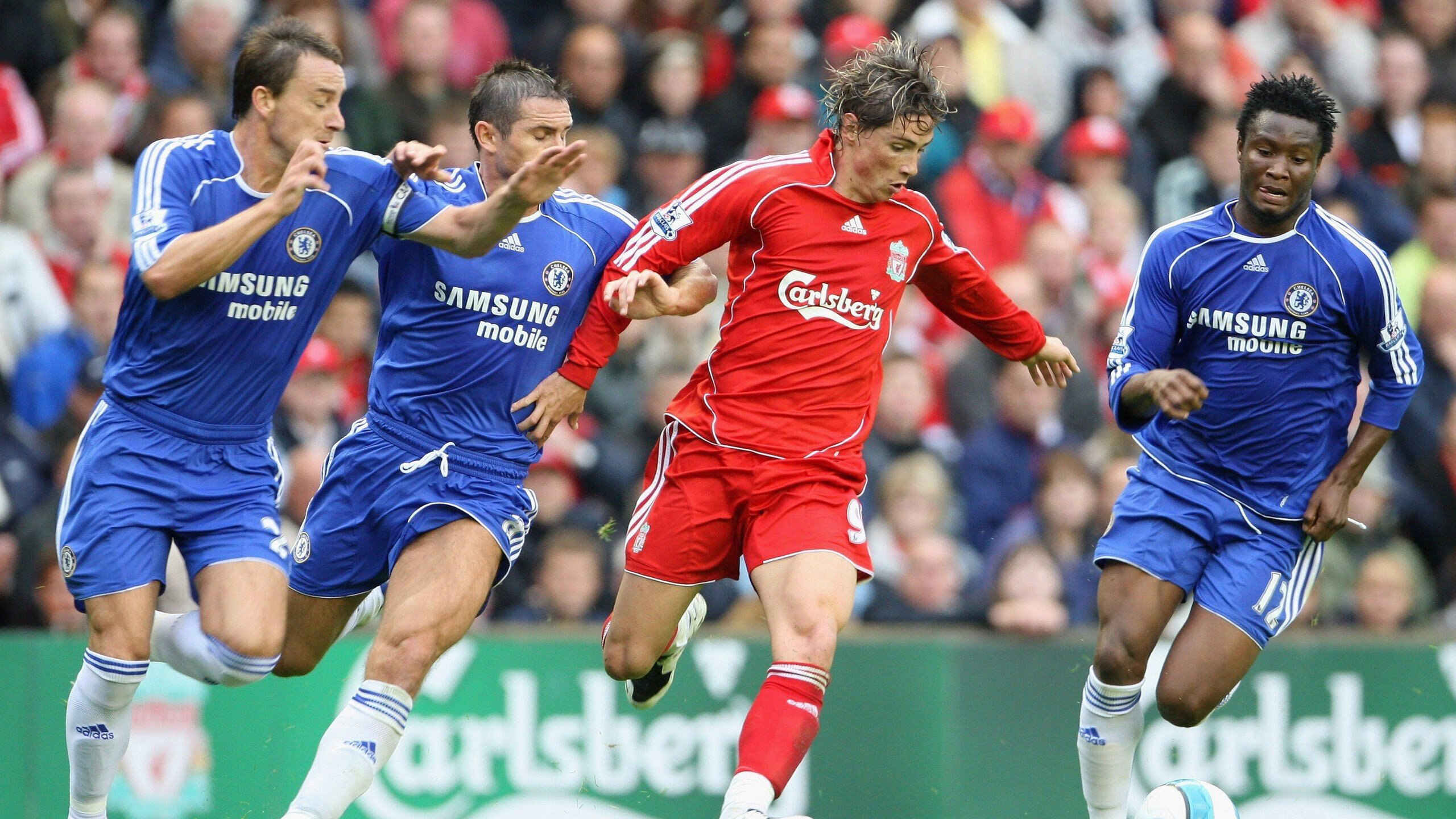 “马科斯·莫奇的防守技术与领导力,成为阿根廷美洲狮队的核心力量”