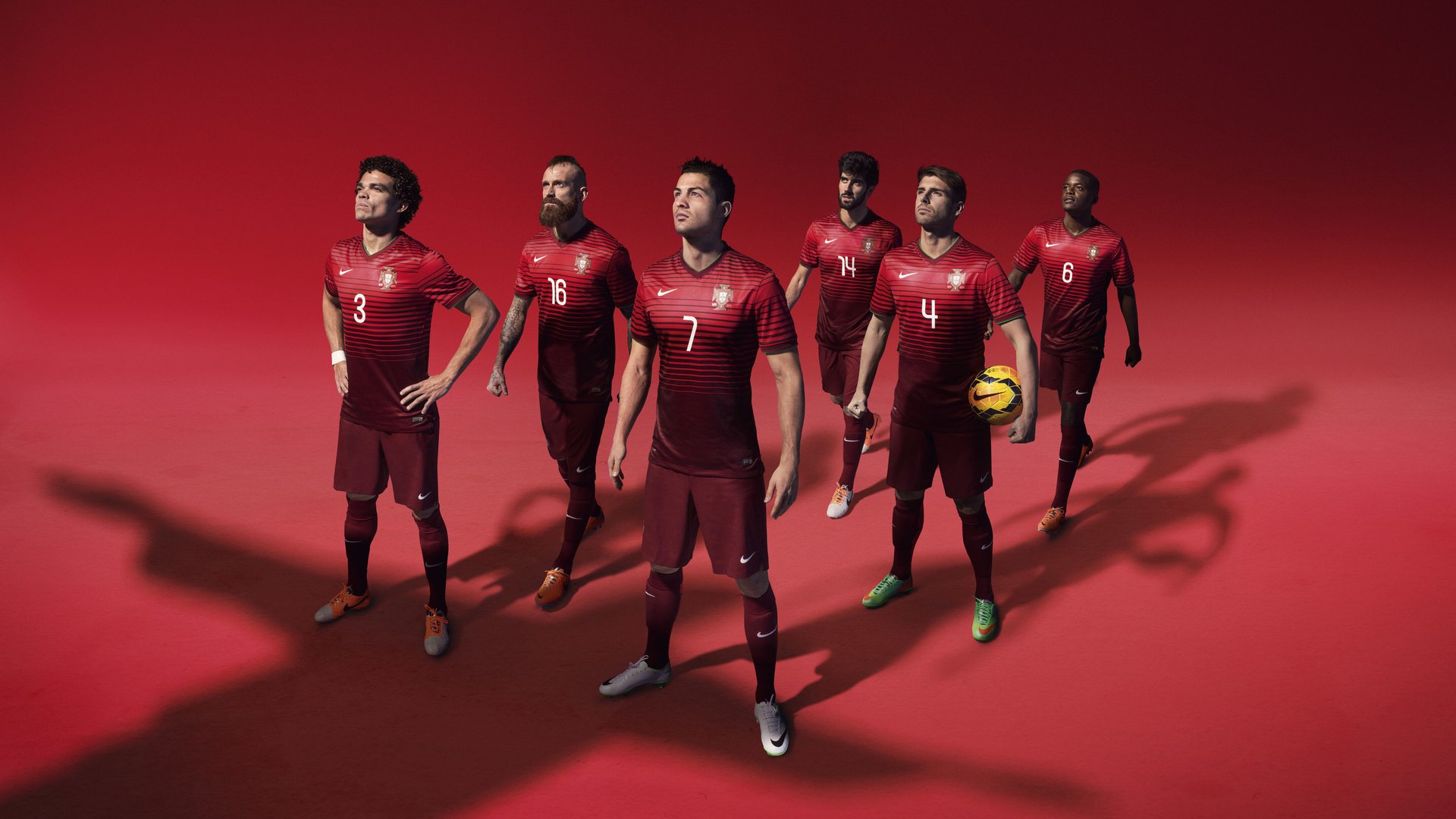 五大联赛替补席行为规范逐渐被强化,替补席球员